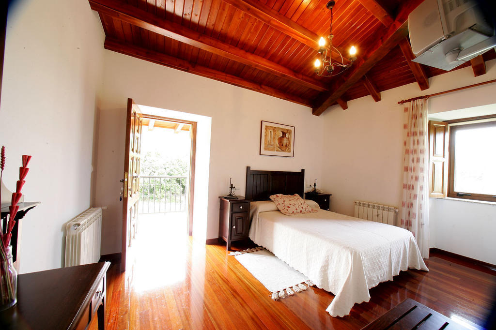 Casa Da Botica A Estrada Pansiyon Os Casares Dış mekan fotoğraf