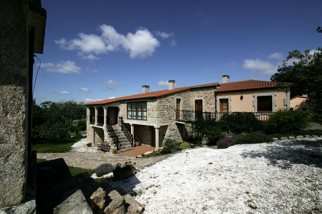 Casa Da Botica A Estrada Pansiyon Os Casares Dış mekan fotoğraf